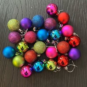 Mini Ornaments - 25 Count